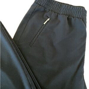Chico’s M/L black ankle pant